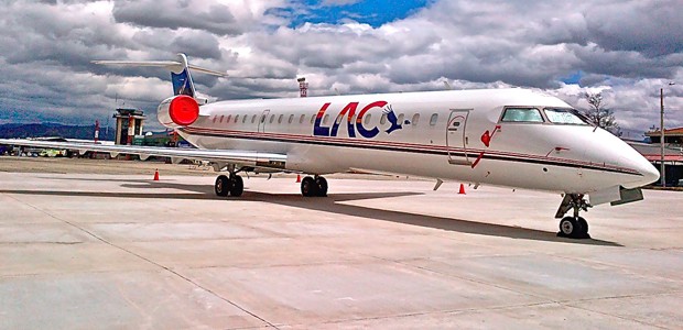 Bombardier CRJ700 von Línea Aérea Cuencana: Bald in der Luft.