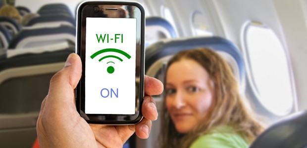 Internet im Flugzeug birgt auch Risiken