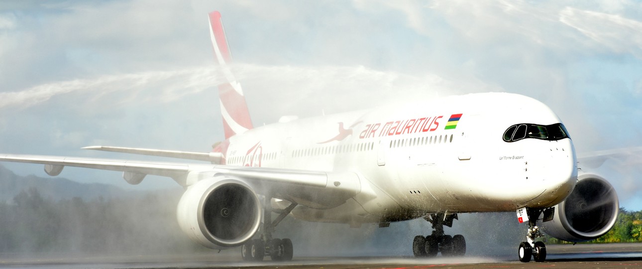 Air Mauritius: Mauritius - St. Denis de la Reunion, 232 Kilometer.