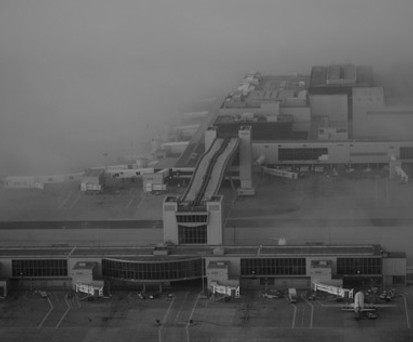 Nebel am Flughafen London Gatwick: Der Flug landete erst mit 20 Stunden Verspätung.