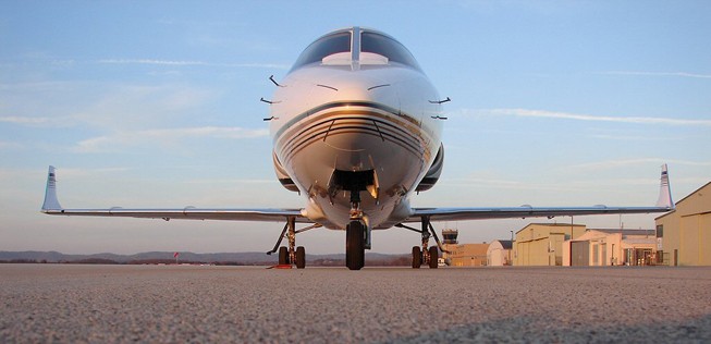 Learjet 60: Mit einer Maschine dieses Typs startet Lima Airlines.