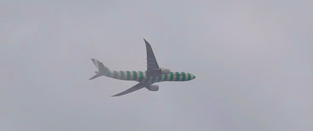 Flugzeug von Condor: Der Streit mit Lufthansa schwelt weiter.