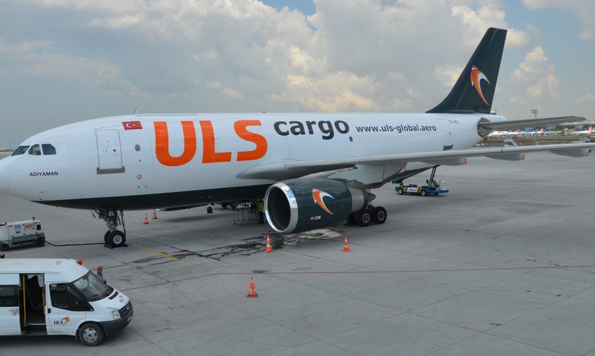 Airbus A310-300 von ULS Cargo: Auch Passagiere will die Airline bald befördern.