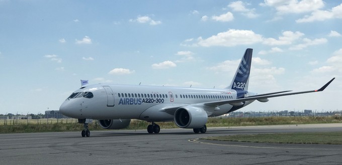 Aus der C-Series CS100 wird A220-100, aus CS300 wird A220-300.