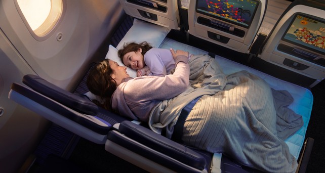 united airlines boeing 787 9 elevated relax row