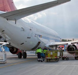 Flieger am Kassel Airport: Bald ist noch weniger los.