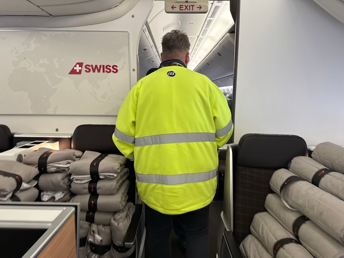 Die Reinigung eines Flugzeugs ist Teil des sogenannten Turnarounds – jener Phase zwischen Ankunft und erneutem Abflug. 