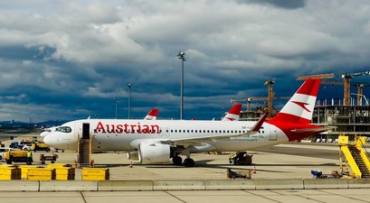 Airbus A320 Neo mit dem Kennzeichen OE-LZN: Der Flieger von Austrian Airlines fliegt gestrandete Lufthansa-Group-Crews in die Heimat.