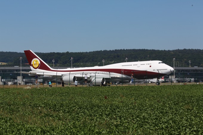 So sieht die Boeing 747-8 von Qatar Amiri Flight von außen aus.