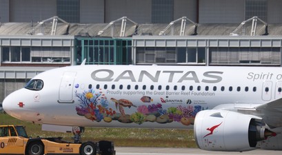 qantas airbus a321 xlr great barrier reef 01