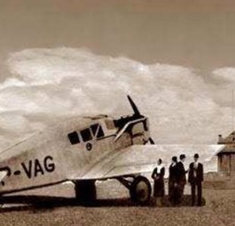 Eine Junkers F 13 von Varig am Flughafen São João von Porto Alegre.
