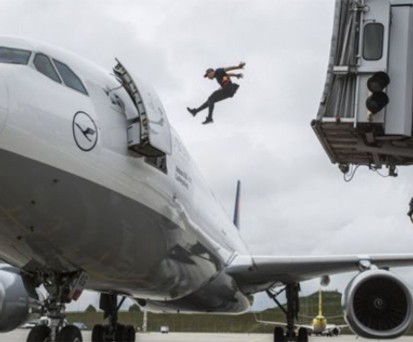 Mit Saltos und waghalsigen Sprüngen den Flug erwischen