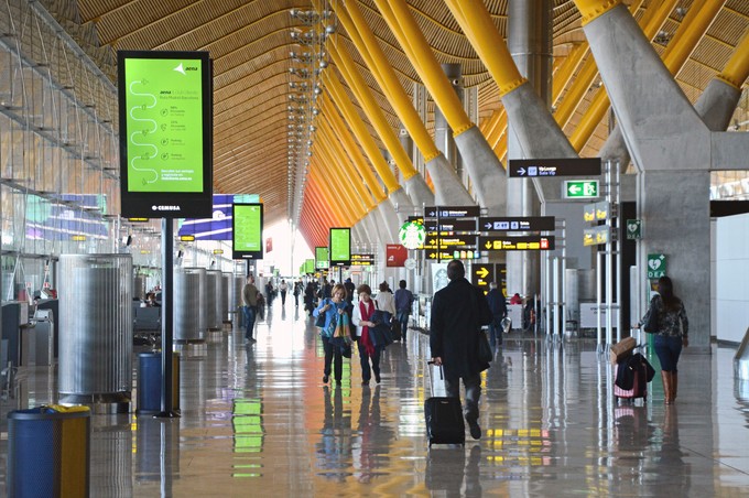 <strong>Platz 9: </strong>Spanien: 19.289 Starts pro Woche. Hier zu sehen, der Flughafen Madrid-Barajas.