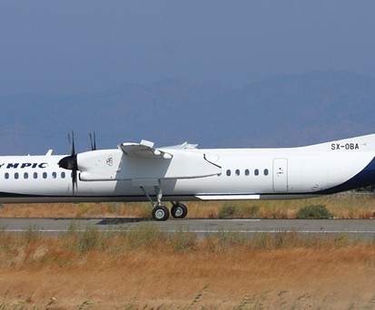 Eine der Dash 8-400 von Olympic Air: Wird wohl durch ATR 72 ersetzt.