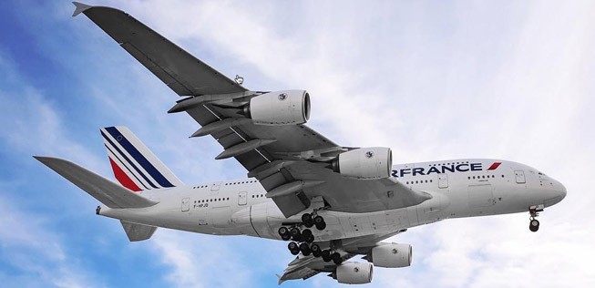 Airbus A380 von Air France: Statt in Abidjan landete die Maschine wieder am Pariser Flughafen Charles de Gaulle.