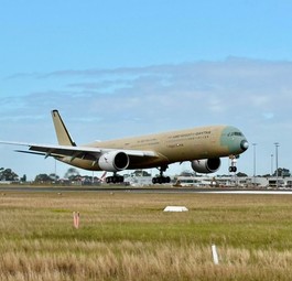Der Airbus A350-1000 ULR mit der Kennung F-WULR ist um 10:43 Ortszeit zum ersten Mal auf australischem Boden gelandet.  