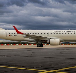 Embraer E190 von WDL Aviation: Vermarktet als German Airways.