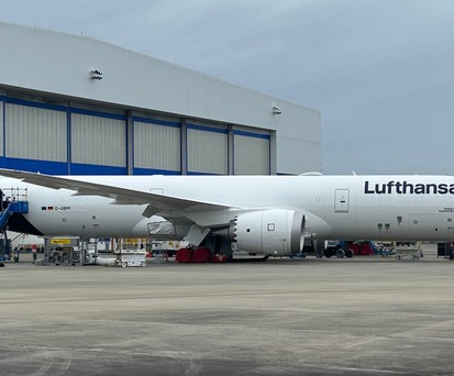 Dreamliner mit der Kennung D-ABPF bei Boeing in South Carolina: Für Lufthansa.