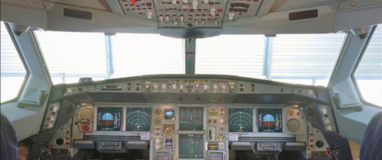 Cockpit eines A340: Dämpfe können Arbeitsfähigkeit beeinträchtigen.