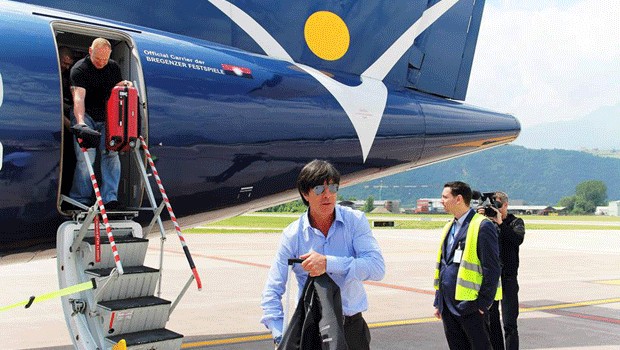 Die Airline flog die Nationalmannschaft in ihr Trainingslager nach Südtirol.