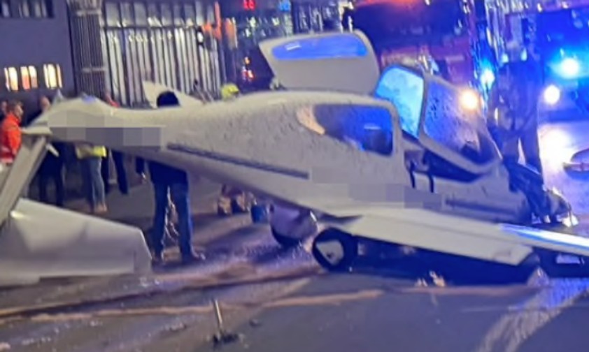 Bild von der Absturzstelle: Niemand ist bei der Notlandung ums Leben gekommen. 