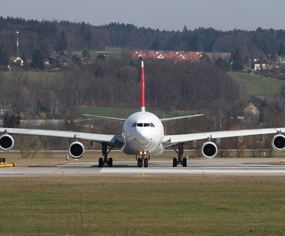 HB-JMH: Der Airbus A340 von Swiss kommt in Luzern ins Museum.