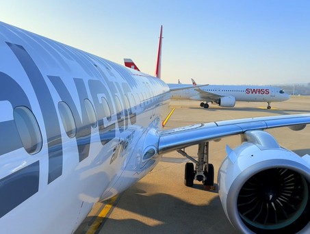 Flieger von Helvetic Airways und Swiss: Die Schweizer Lufthansa-Tochter braucht Hilfe
