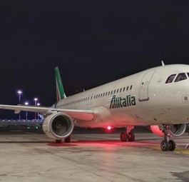 Der Airbus A320 mit dem Kennzeichen EI-DSV absolvierte den letzten Flug von Alitalia.