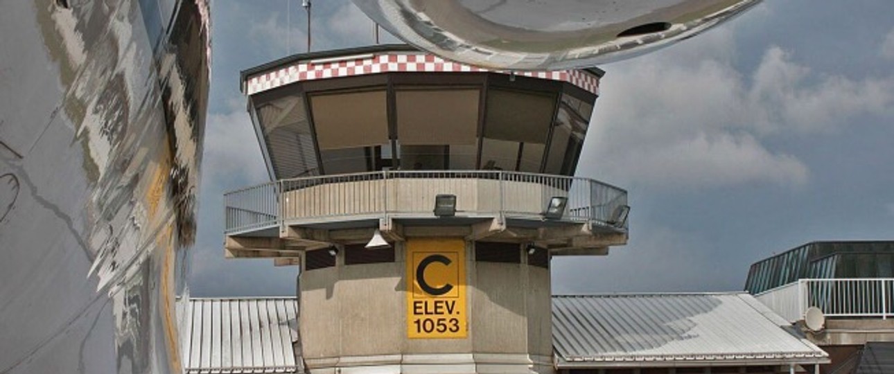 Kontrollturm in Straubing: Bald ist hier etwas mehr los.