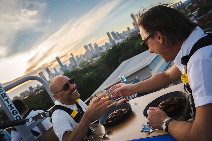 Senkrechtes Restaurant Vertigo in Brisbane