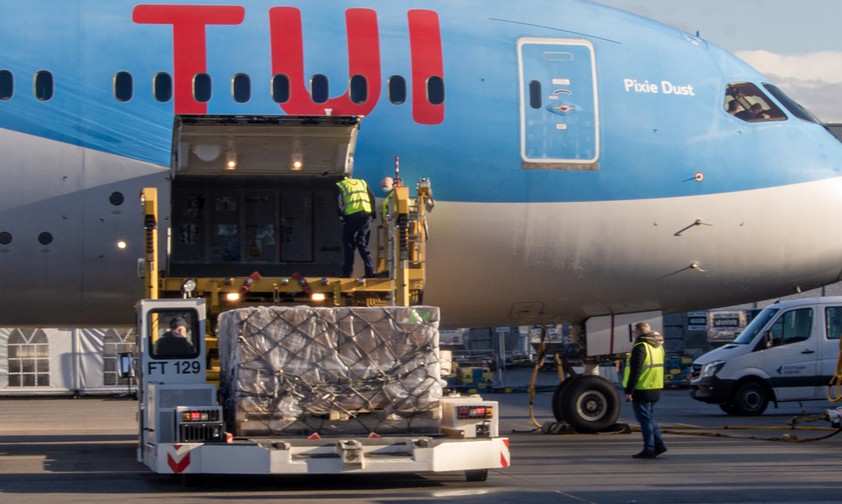 Dreamliner von Tui: Knappe Güter auf die Insel geflogen.