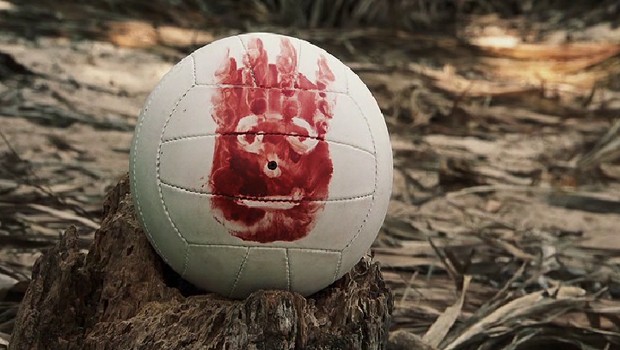 Rang 10: Cast Away (2000) ist die Auflage des Klassikers Robinson Crusoe. Ein Kurier von Fedex (Tom Hanks) strandet auf einer Insel im Pazifik, weil sein Jet abstürzt und verkürzt die Zeit mit Gesprächen mit einem Volleyball. Exzessives Product Placement.