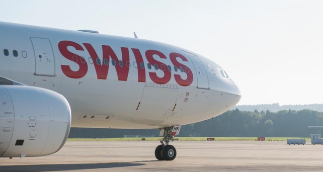 HB-JHK: Der Airbus A330 steckt derzeit noch in Bangor fest.