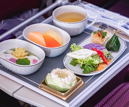 Essen an Bord von Thai Airways: Auf Inlandsrouten gestrichen.