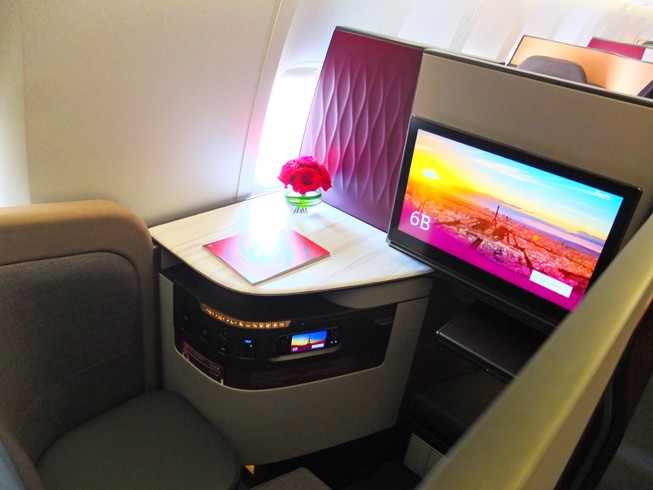 Q Suite, die neue Business Class von Qatar Airways. Hier zu sehen: ein Sitzplatz in der Außenreihe.