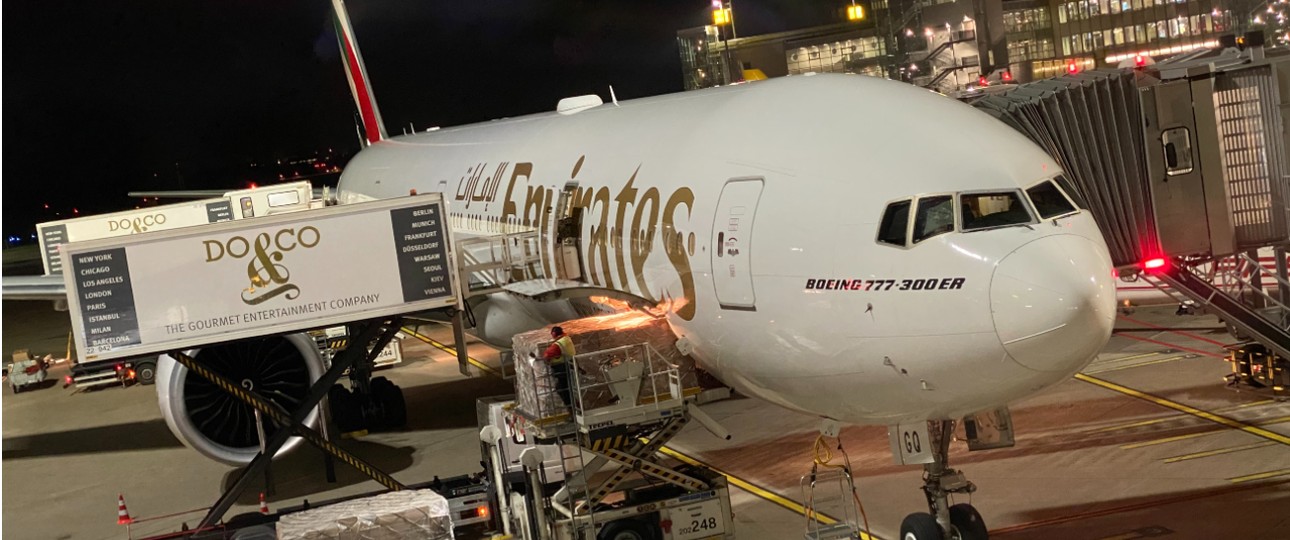 Boeing 777-300ER von Emirates Mitte November 2021 in Düsseldorf: Wir reisten mit dem Jet ...