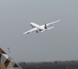 airbus a340 600 lufthansa abschied duesseldorf