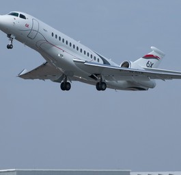 Die Falcon 6X beim Erstflug: Dassault hat den Termin eingehalten.