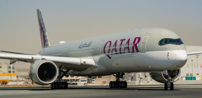 Die pünktlichsten globalen Airlines im Jahr 2025 laut der Auswertung von Cirium. Platz 5: Qatar Airways - 84,42 Prozent pünktliche Flüge.