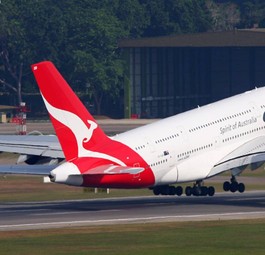 Ein Airbus A380 von Qantas: Einer hatte einen Fremdkörper im Triebwerk.