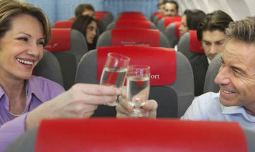 «Prosit Schatzerl»: Silvester kann man im Flug feiern.
