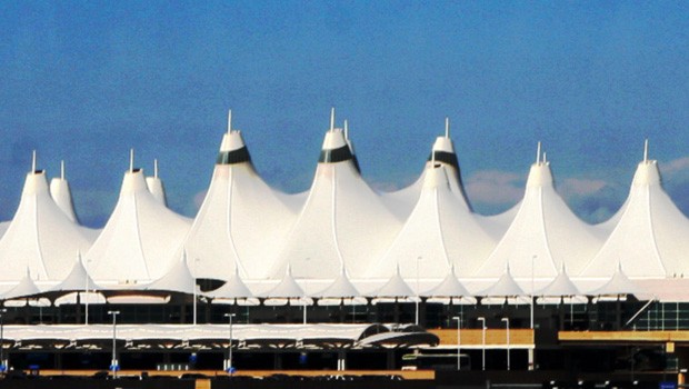 Rang 6: Denver International Airport, USA - 4877 Meter.