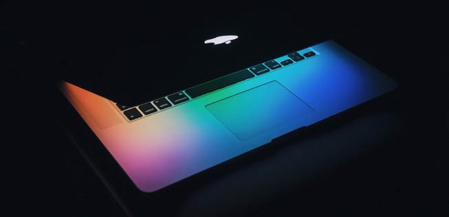 Laptop: Im Aufgabegepäck könnte er ein Risiko darstellen.