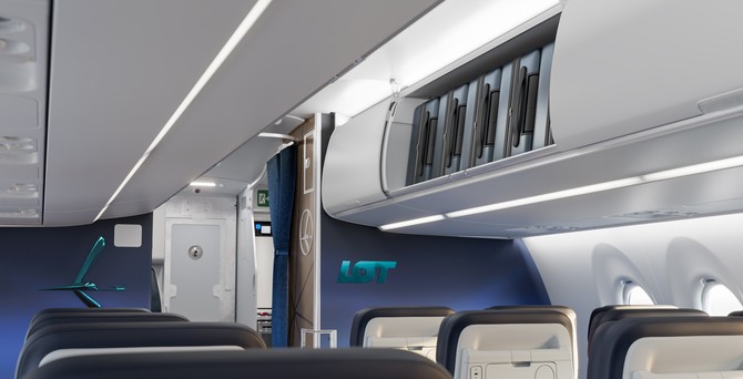airbus a220 lot 01