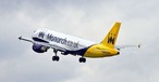 Mit Monarch Airlines stellte Anfang Oktober die fünftgrößte britische Fluggesellschaf die Flüge ein. Im November entschied ein Gericht: Die insolvente Airline darf Start- und Landerechte im Sommerflugplan <a href="https://www.aerotelegraph.com/bankrotte-monarch-darf-slots-behalten" target="_blank" rel="noopener">behalten und diese verkaufen</a>.