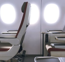 Iberia lanciert mit der Premium Economy eine richtige neue Klasse - das heißt Passagiere bekommen bessere Sitze als in der Economy.