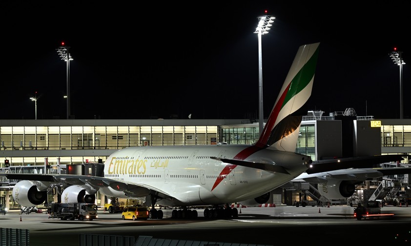 emirates airbus a380 a6 eoz muc