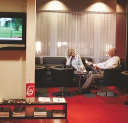 Business-Lounge von Air Berlin in Düsseldorf: Bald auch für Europa-Reisende zugänglich.