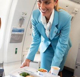 Essen im Hi-Fly-Flieger: Einwegplastik wird durch andere Materialien ersetzt.