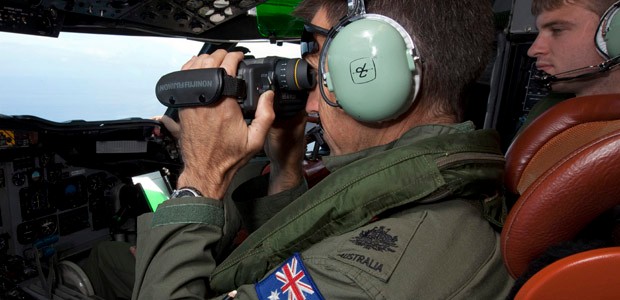 Soldaten der australischen Marine: Bislang keine Spur von MH370.